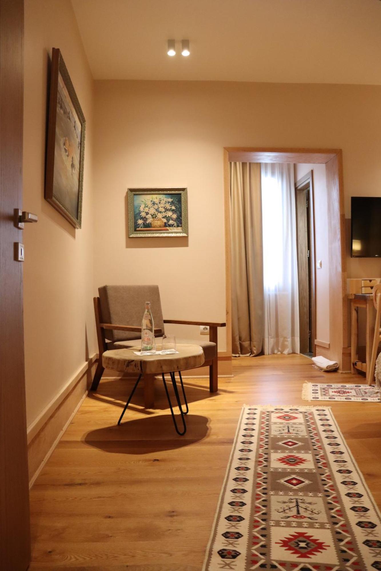 Velar Hotel Boutique Korce Habitación foto